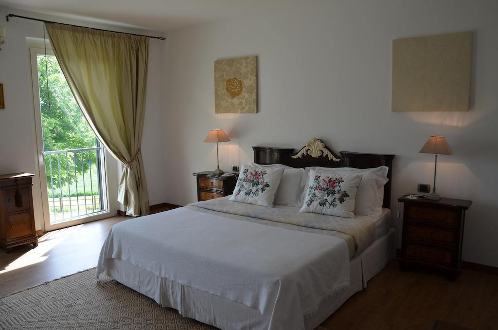 Cascina Castagneto Hotel CastellʼAlfero Стая снимка