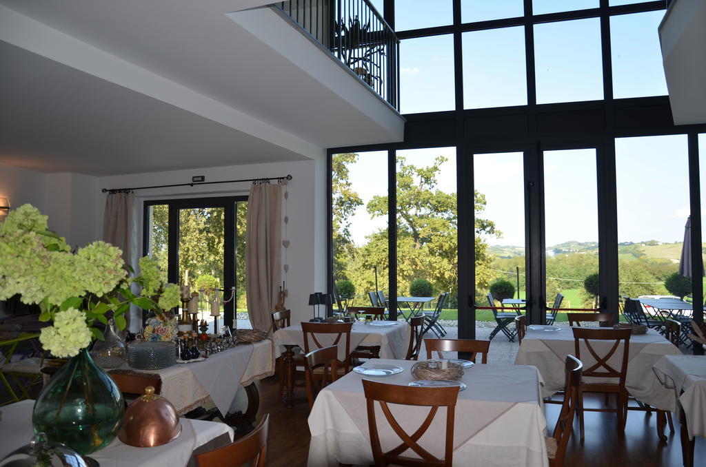 Cascina Castagneto Hotel CastellʼAlfero Екстериор снимка