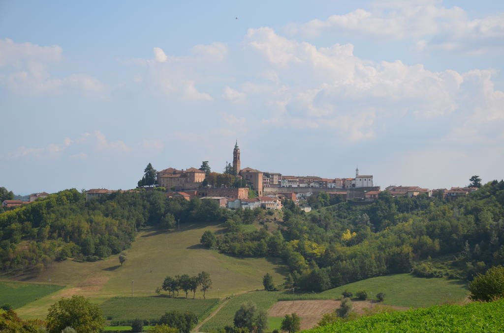 Cascina Castagneto Hotel CastellʼAlfero Екстериор снимка