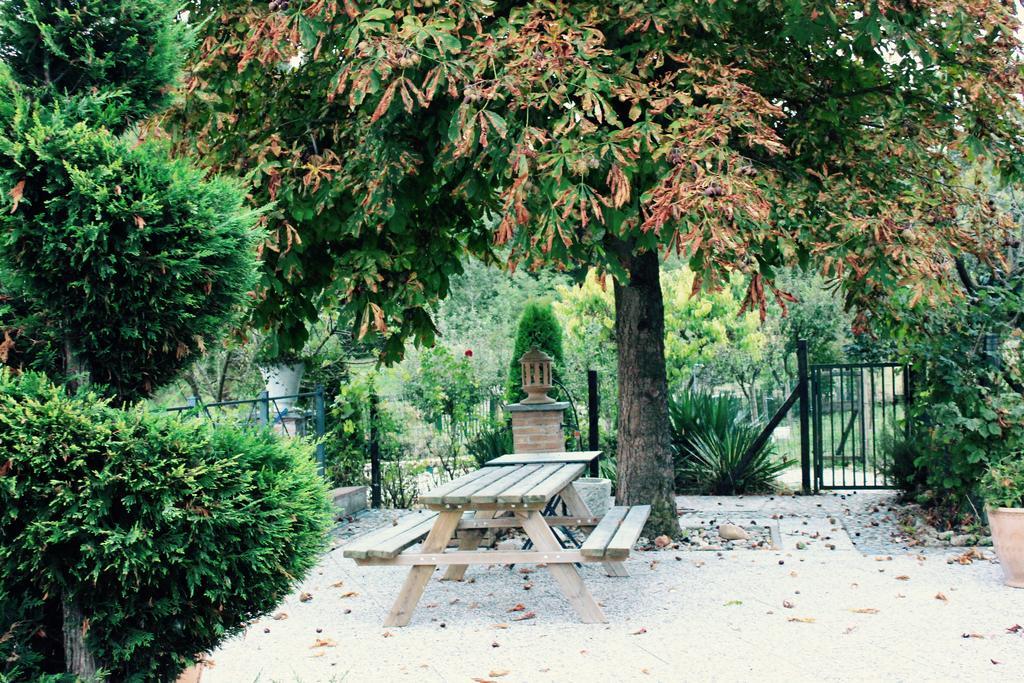 Cascina Castagneto Hotel CastellʼAlfero Екстериор снимка