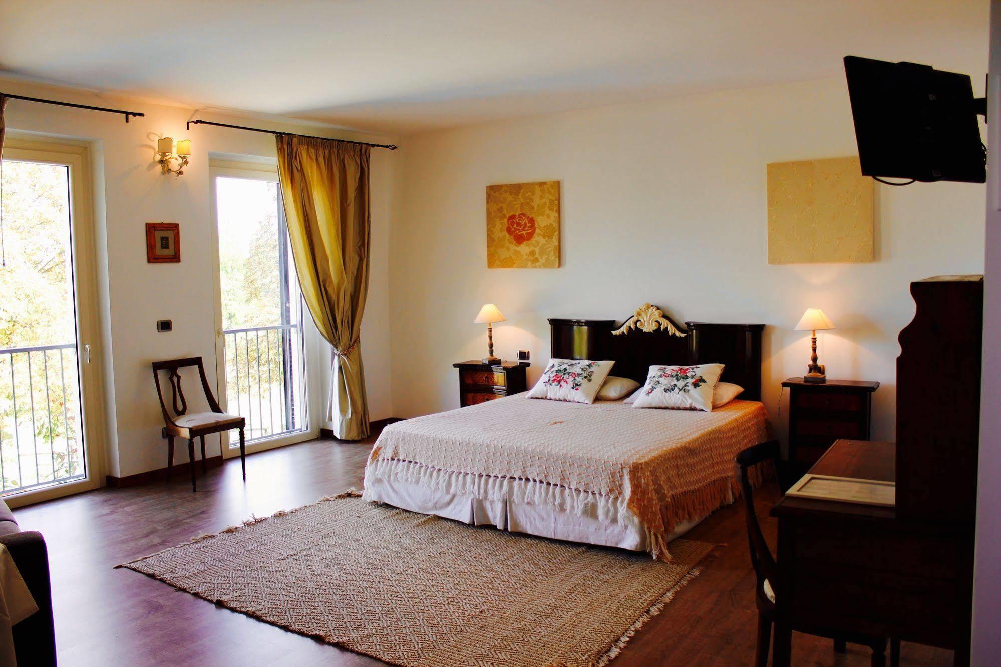 Cascina Castagneto Hotel CastellʼAlfero Екстериор снимка