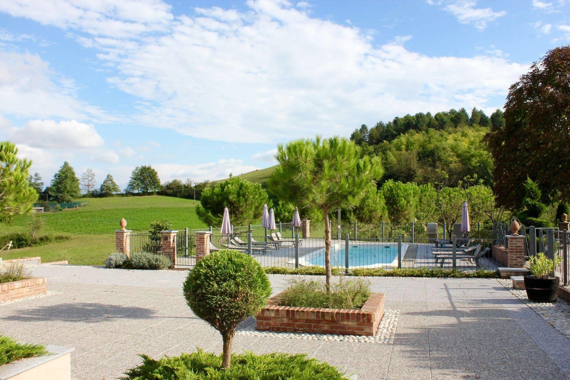 Cascina Castagneto Hotel CastellʼAlfero Екстериор снимка